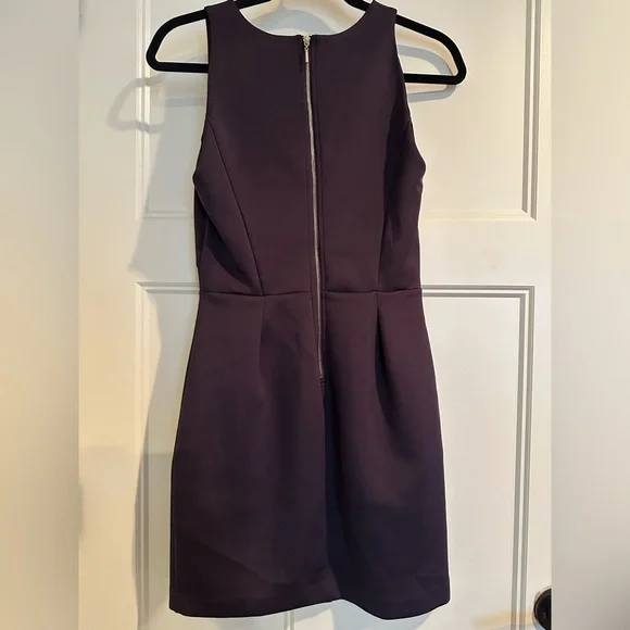 Dynamite Dress - Picture 2 of 4